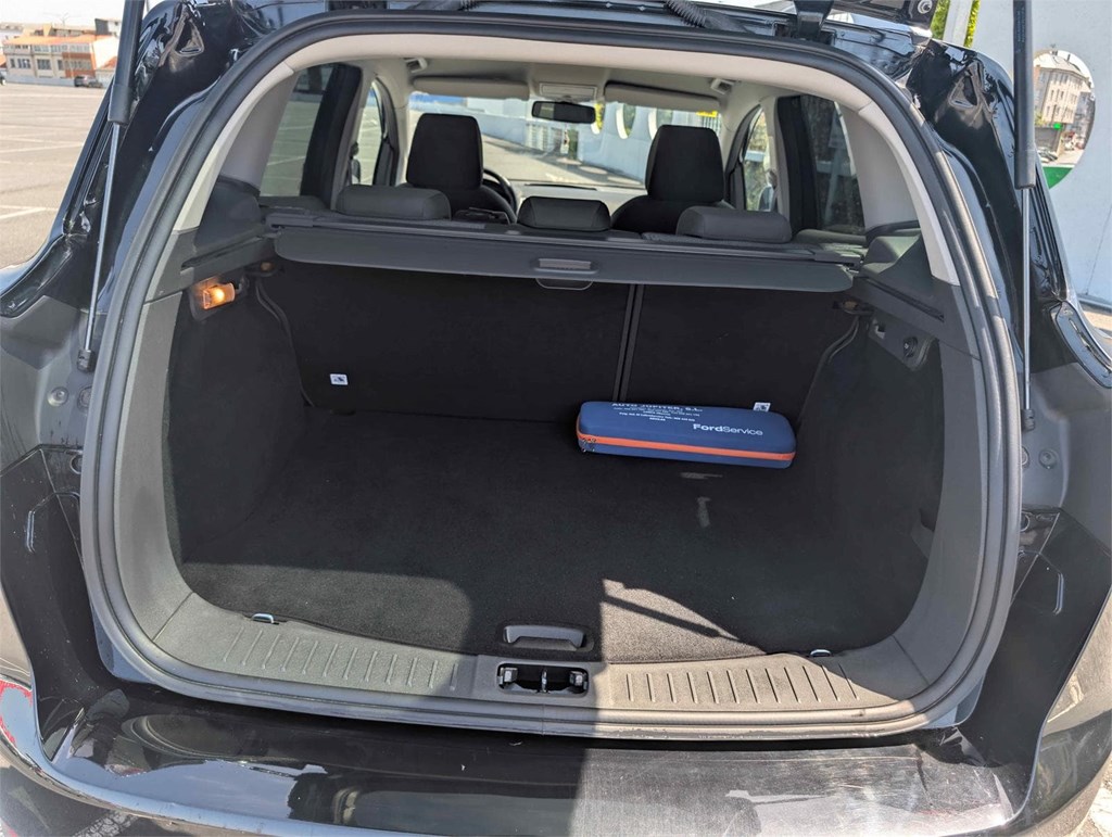 Foto 13 FORD Kuga 2.0 TDCi 2WD Trend