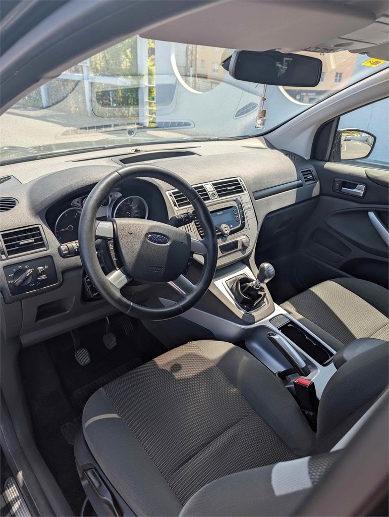 Foto 8 FORD Kuga 2.0 TDCi 2WD Trend
