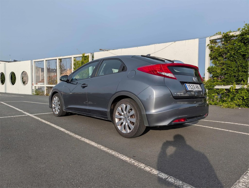 Foto 2 HONDA Civic 1.8 iVTEC Sport
