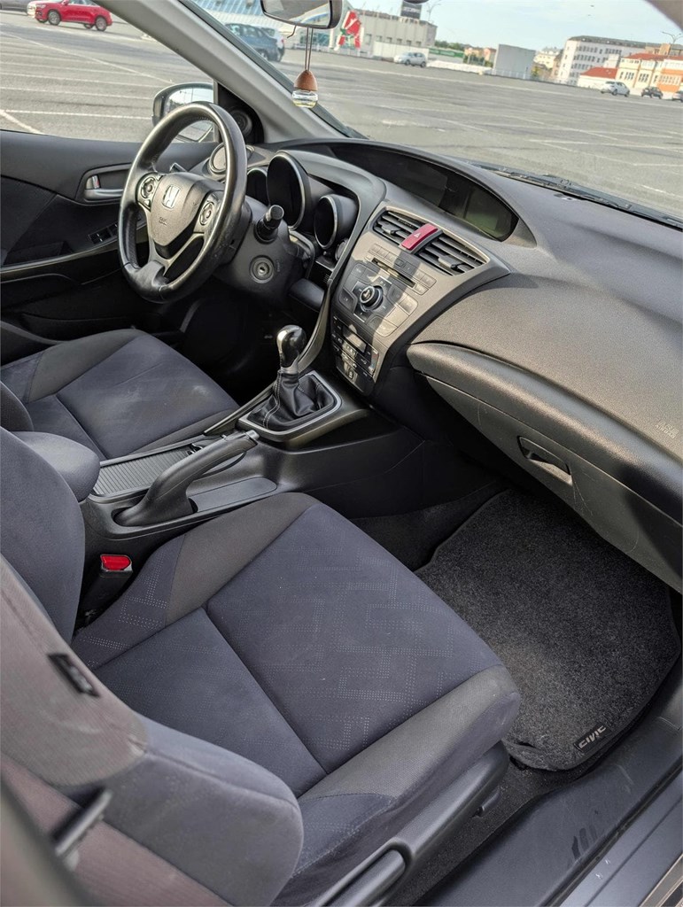 Foto 7 HONDA Civic 1.8 iVTEC Sport