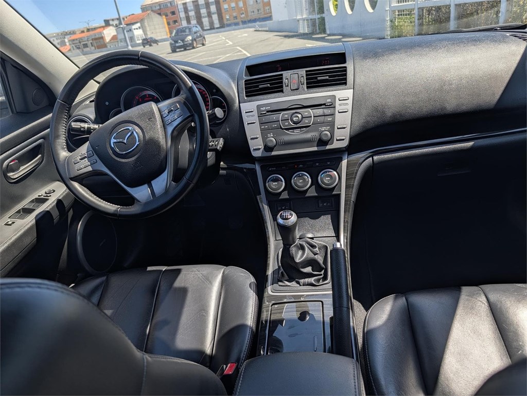 Foto 9 Mazda Mazda6 2.0 CRTD Luxury