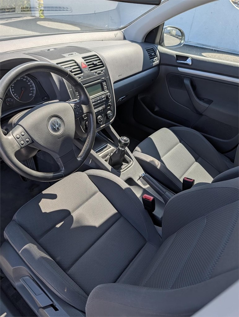 Foto 14 Volkswagen Golf V 2.0 FSI Sportline