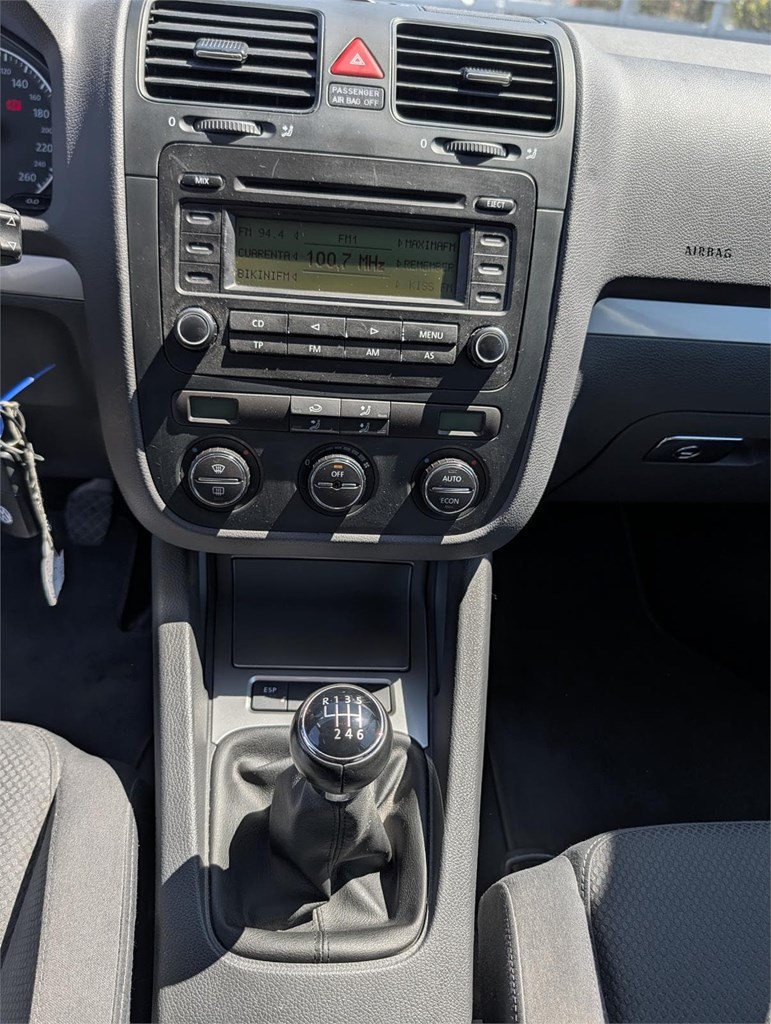 Foto 17 Volkswagen Golf V 2.0 FSI Sportline