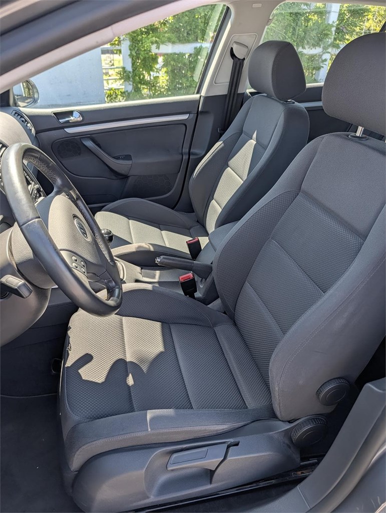 Foto 18 Volkswagen Golf V 2.0 FSI Sportline
